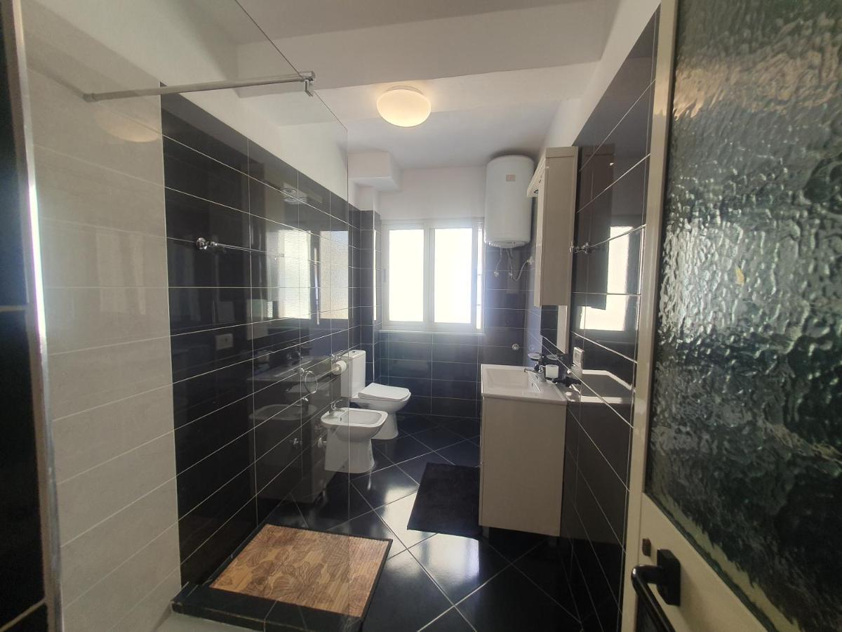Apartment In The Heart Of Tirana , Bllok Eksteriør billede