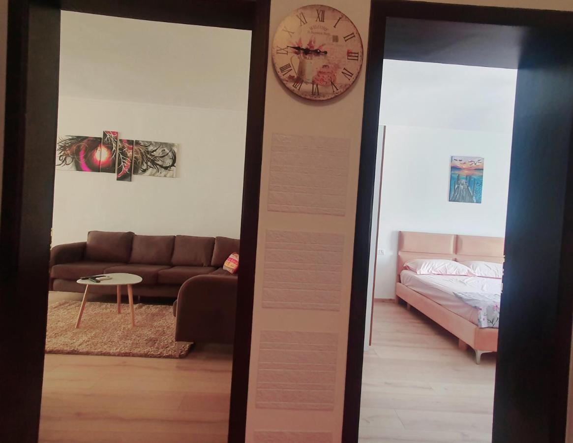 Apartment In The Heart Of Tirana , Bllok Eksteriør billede