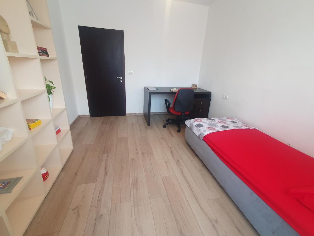 Apartment In The Heart Of Tirana , Bllok Eksteriør billede